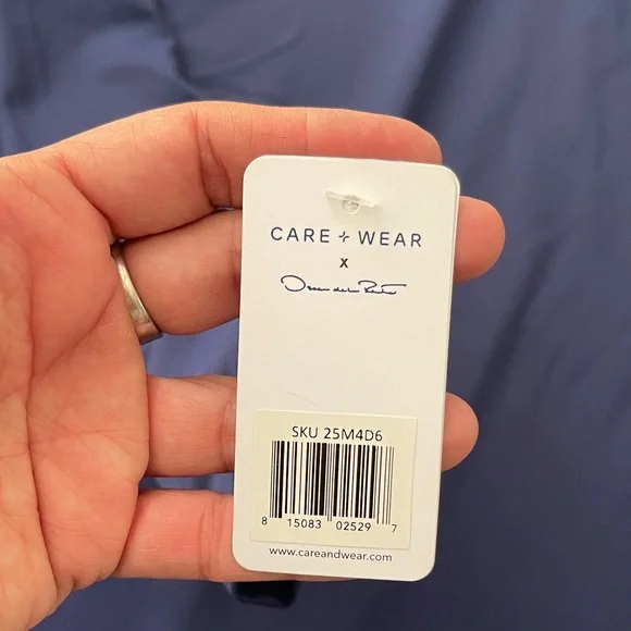 Oscar de la Renta Deep Blue Hoodie - Picture 9 of 15